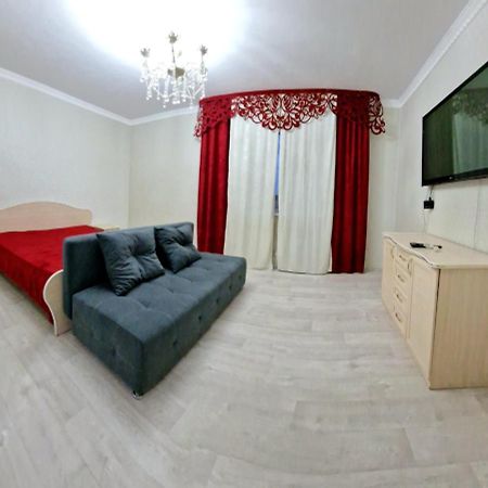 Apartamento 1 - Comnatnye Quartiry V Centre Kokshetau Exterior foto